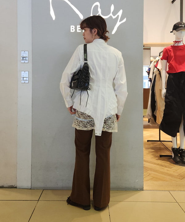saori KATOさんの「BEAMS WOMEN｜レースアップ ポケット バッグ」を使ったコーディネート