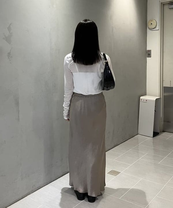 野村 美紅さんの「BEAMS WOMEN｜シアーコットン ロングスリーブ Tシャツ」を使ったコーディネート