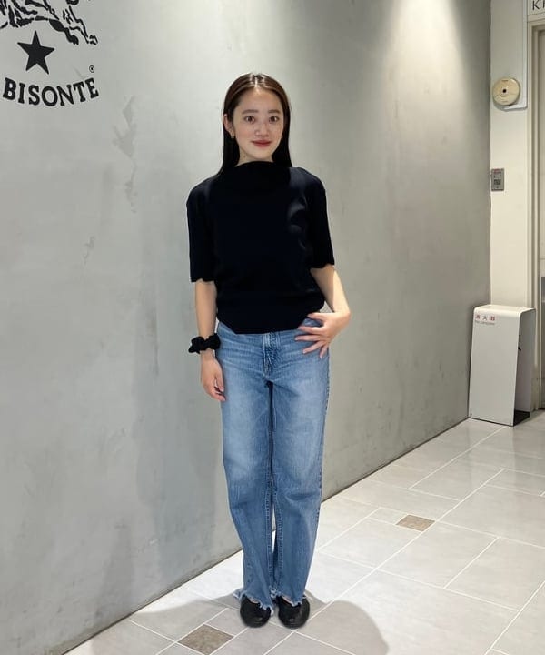 野村 美紅さんの「BEAMS WOMEN｜シンプル ボートネックニット .M」を使ったコーディネート