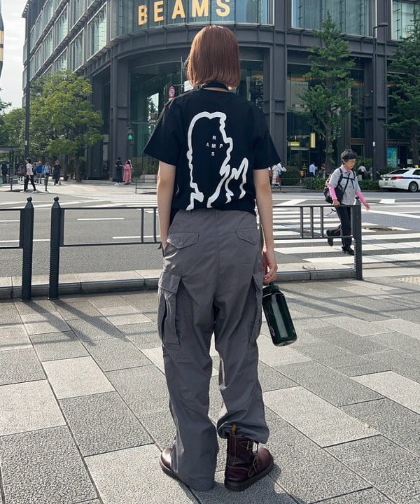 Hazukiさんの「BEAMS WOMEN｜BEAMS / ビッグ 6ポケット カーゴパンツ」を使ったコーディネート