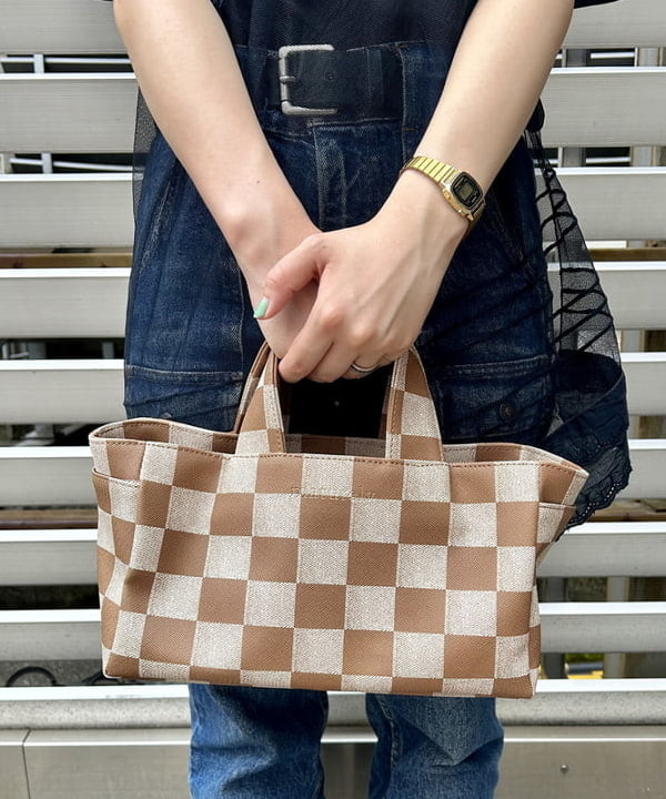 ナツハさんの「BEAMS WOMEN｜淡水 パール ネックレス」を使ったコーディネート