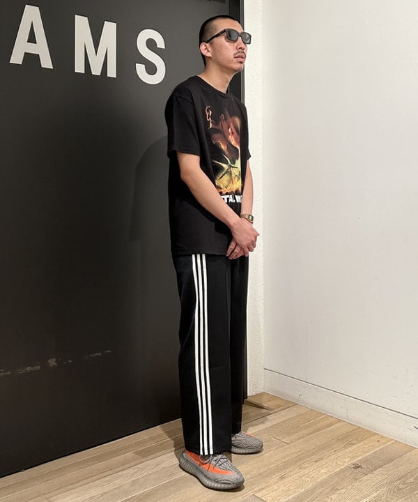 及川 晃さんの「BEAMS WOMEN｜adidas / BAGGY FIT FIREBIRD TRACKPANTS」を使ったコーディネート