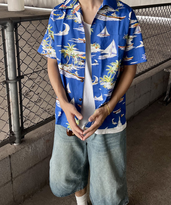 槙山 賢斗さんの「BEAMS WOMEN｜DALE HOPE / 別注 Short Sleeve Aloha Shirt」を使ったコーディネート