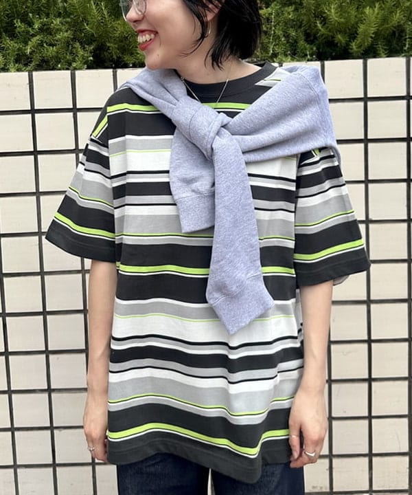 なるみさんの「GOOD ROCK SPEED / 別注 カレッジ クルー スウェット」を使ったコーディネート