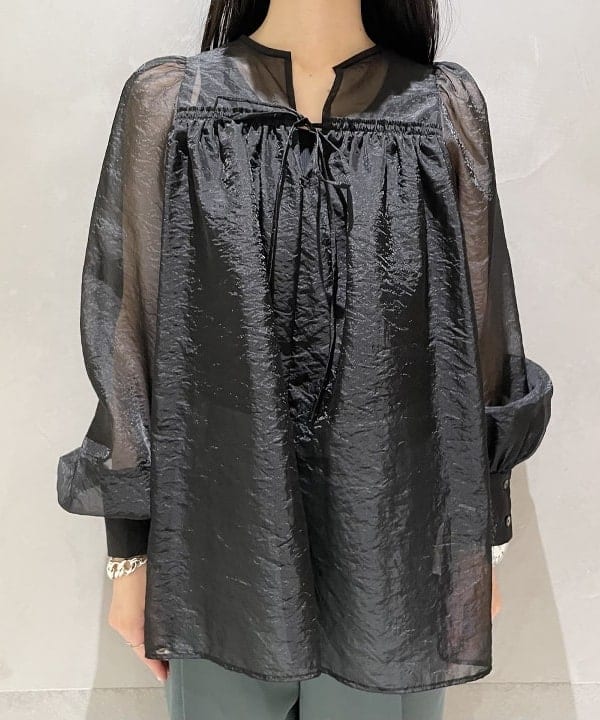 高木 菜央さんの「BEAMS WOMEN｜丸胴 テレコ タンクトップ」を使ったコーディネート