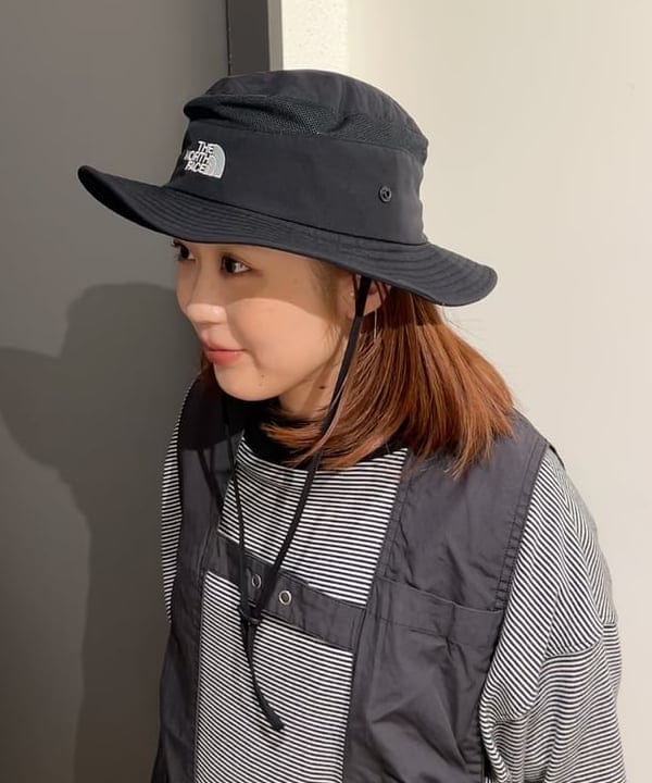 安藤 菜央さんの「BEAMS WOMEN｜THE NORTH FACE / Brimmer Hat」を使ったコーディネート