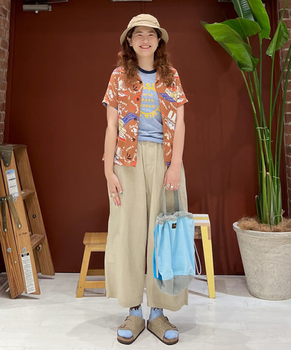 エノモト アミさんの「BEAMS WOMEN｜BIRKENSTOCK × BEAMS / 別注 Zurich BONE PATTERN」を使ったコーディネート
