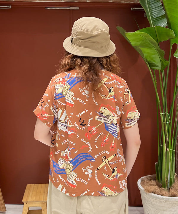 エノモト アミさんの「BEAMS WOMEN｜BIRKENSTOCK × BEAMS / 別注 Zurich BONE PATTERN」を使ったコーディネート