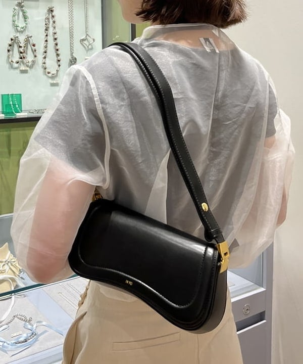 神坂 莉子さんの「BEAMS WOMEN｜JW PEI / Joy Bag」を使ったコーディネート