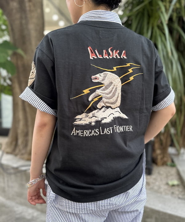 ナガオカ サキさんの「BEAMS WOMEN｜BEAMS BOY / サッカー ボックスシルエット BD シャツ」を使ったコーディネート