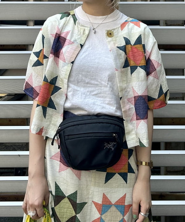 ナツハさんの「BEAMS WOMEN｜BEAMS BOY / イレギュラー バンダナ バッグ」を使ったコーディネート