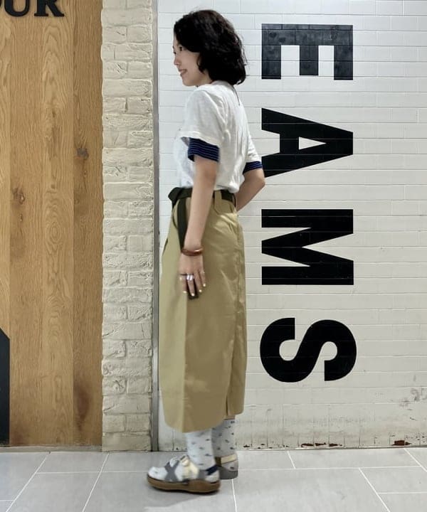 小原 もこさんの「BEAMS WOMEN｜ラインロゴ ショートスリーブ Tシャツ」を使ったコーディネート
