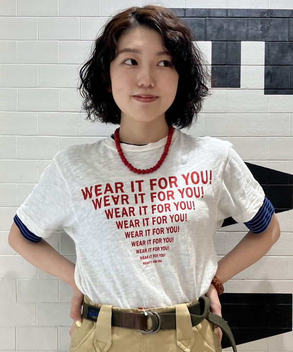 小原 もこさんの「BEAMS WOMEN｜ラインロゴ ショートスリーブ Tシャツ」を使ったコーディネート