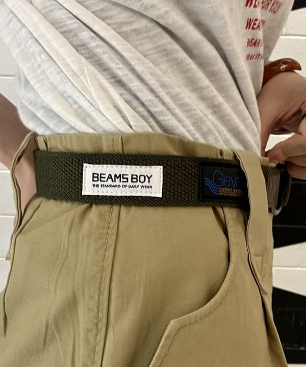 小原 もこさんの「BEAMS WOMEN｜ラインロゴ ショートスリーブ Tシャツ」を使ったコーディネート