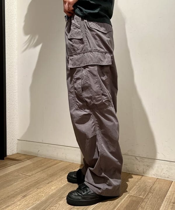 関澤 佑樹さんの「BEAMS WOMEN｜BEAMS / ビッグ 6ポケット カーゴパンツ」を使ったコーディネート