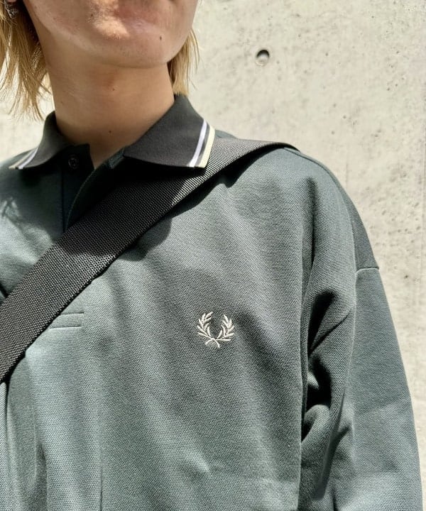 Ryohei Takataさんの「BEAMS WOMEN｜【別注】DEMARTINI / Messenger Bag MEDIUM」を使ったコーディネート