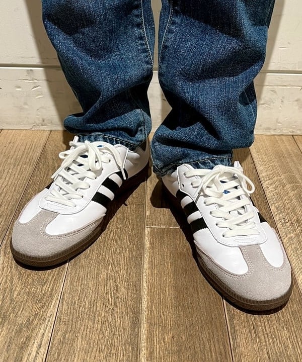 関澤 佑樹さんの「BEAMS WOMEN｜adidas / SAMBA OG」を使ったコーディネート