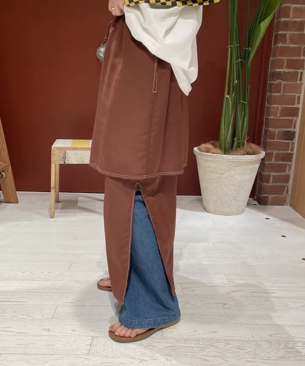 サカサイスズカさんの「BEAMS WOMEN｜maturely / Lawn Layard Stitch Skirt」を使ったコーディネート