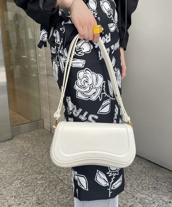 reiさんの「BEAMS WOMEN｜JW PEI / Joy Bag」を使ったコーディネート