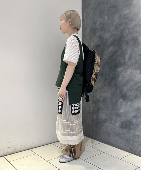 yokoyama shionさんの「BEAMS WOMEN｜BEAMS BOY / 樹脂 パール ロング ネックレス」を使ったコーディネート