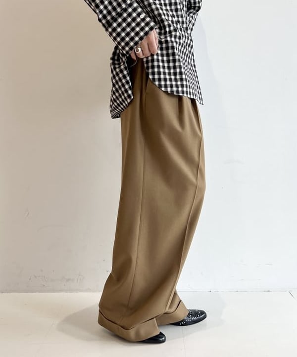 中丸　栞さんの「BEAMS WOMEN｜」を使ったコーディネート