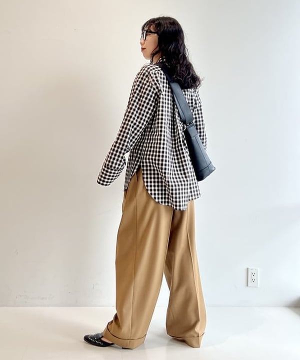 中丸　栞さんの「BEAMS WOMEN｜」を使ったコーディネート