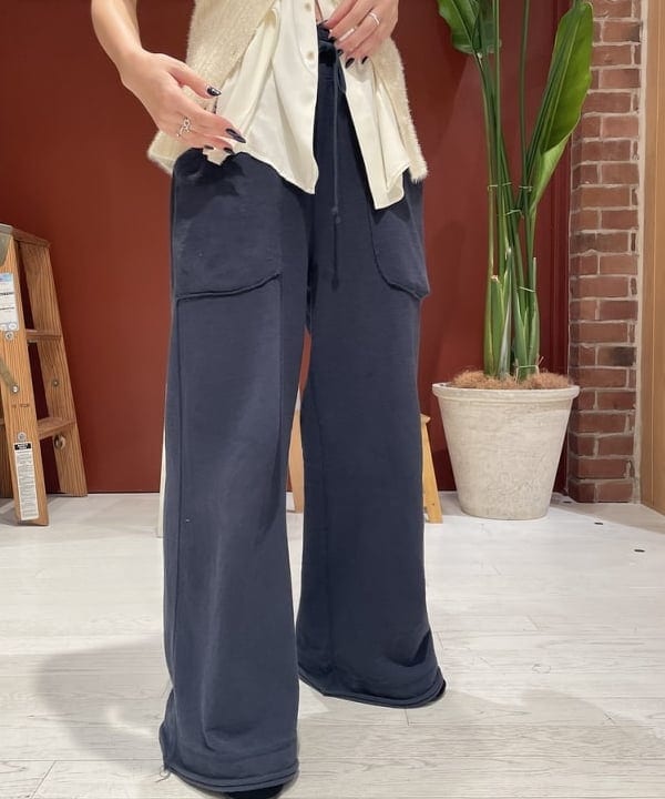 サカサイスズカさんの「BEAMS WOMEN｜maturely / FibrilSatin Blouse」を使ったコーディネート