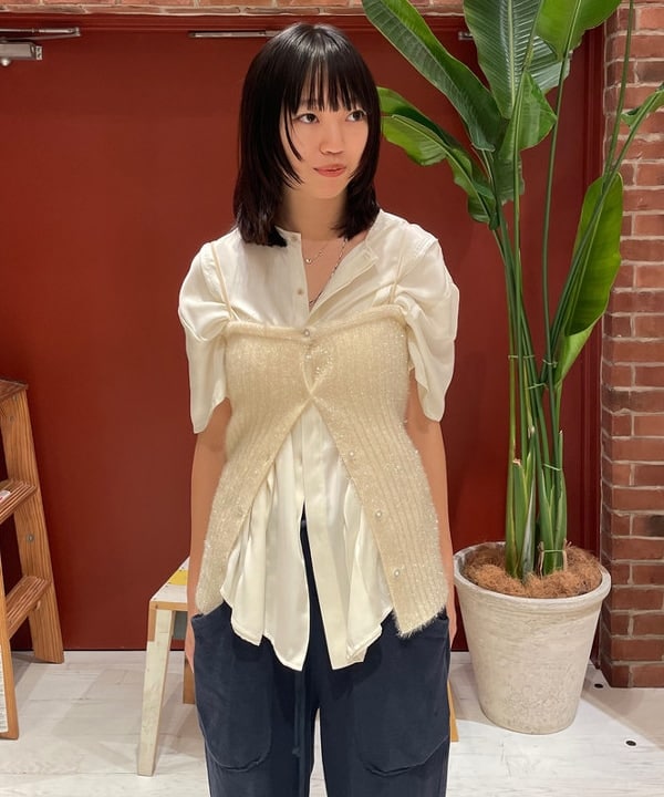 サカサイスズカさんの「BEAMS WOMEN｜maturely / FibrilSatin Blouse」を使ったコーディネート