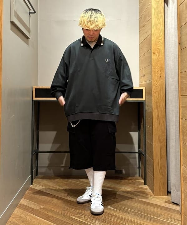 三宅 康平さんの「BEAMS WOMEN｜スウェット カーゴ ショートパンツ」を使ったコーディネート
