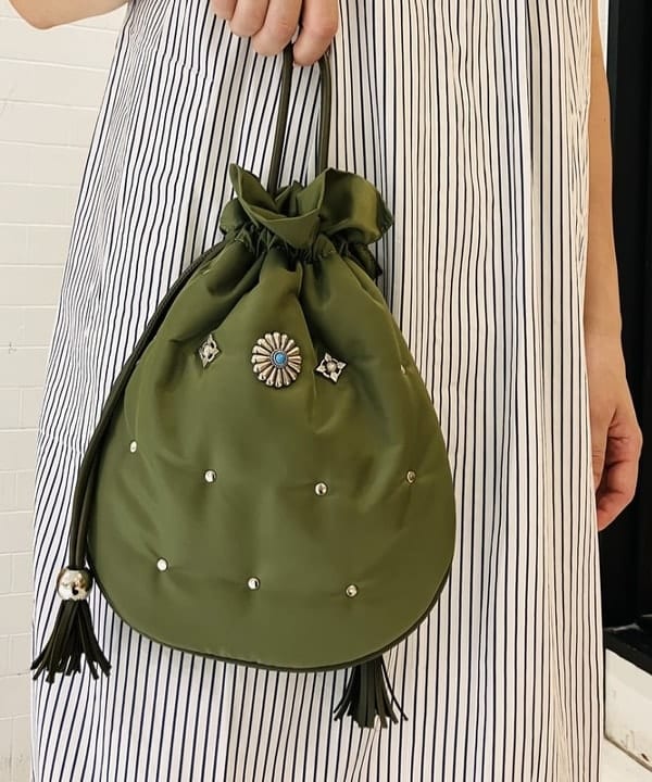 岡 弥生さんの「BEAMS WOMEN｜」を使ったコーディネート