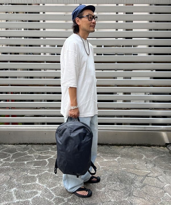 ザキサンさんの「BEAMS WOMEN｜LvsS/T_BgyCptLEVI'S(R) / BAGGY CARPENTER」を使ったコーディネート