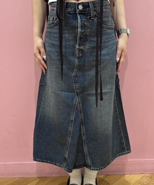 ケミオさんの「BEAMS WOMEN｜LEVI’S(R) / HIGH RISE A-LINE DECON SKIRT」を使ったコーディネート