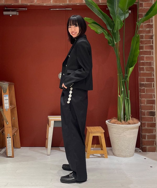 サカサイスズカさんの「BEAMS WOMEN｜MIYAO_JK_SP」を使ったコーディネート