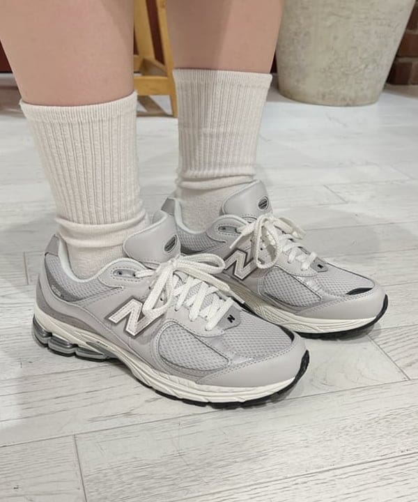 エノモト アミさんの「BEAMS WOMEN｜BEAMS / コンバーチブル カーゴパンツ」を使ったコーディネート