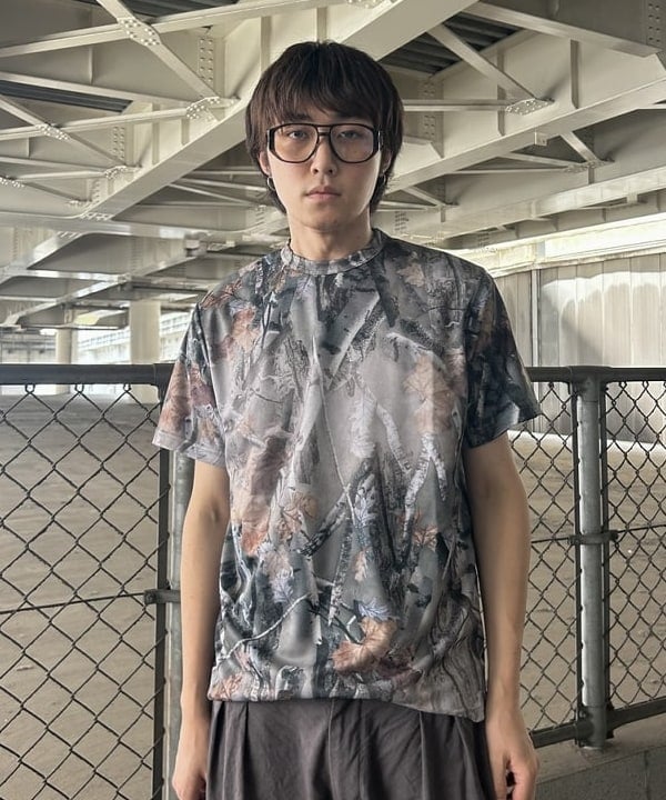 タマイユウトさんの「BEAMS WOMEN｜BEAMS / メッシュ プリント ルーズTシャツ」を使ったコーディネート