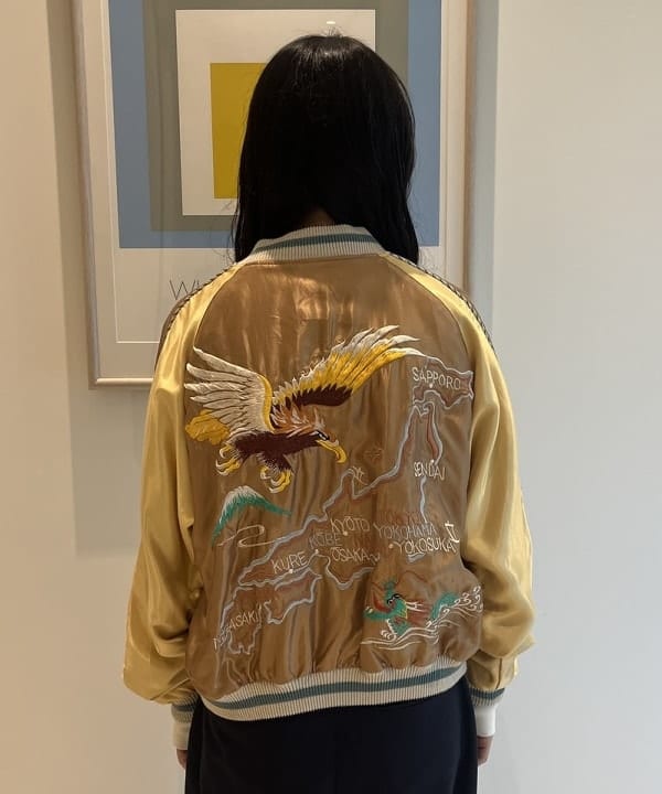 ミナミマリコさんの「BEAMS WOMEN｜テーラー東洋 / 別注 イーグル ドラゴン & ジャパンマップ スカジャン」を使ったコーディネート