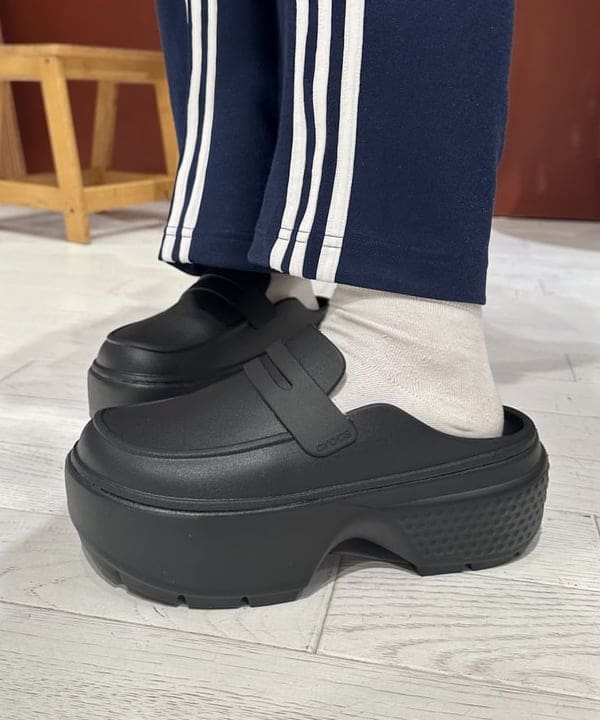 竹村 澄玲さんの「BEAMS WOMEN｜adidas / BAGGY FIT FIREBIRD TRACKPANTS」を使ったコーディネート