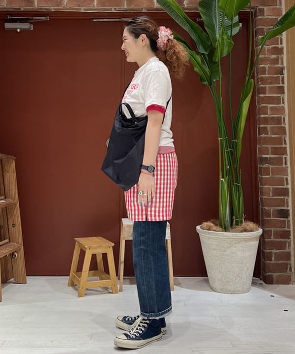 エノモト アミさんの「BEAMS WOMEN｜Healthknit × BEAMS BOY / ワッフル ボーダー Tシャツ」を使ったコーディネート