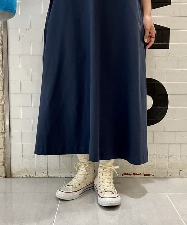 小原 もこさんの「BEAMS WOMEN｜BEAMS BOY / 樹脂 パール ロング ネックレス」を使ったコーディネート