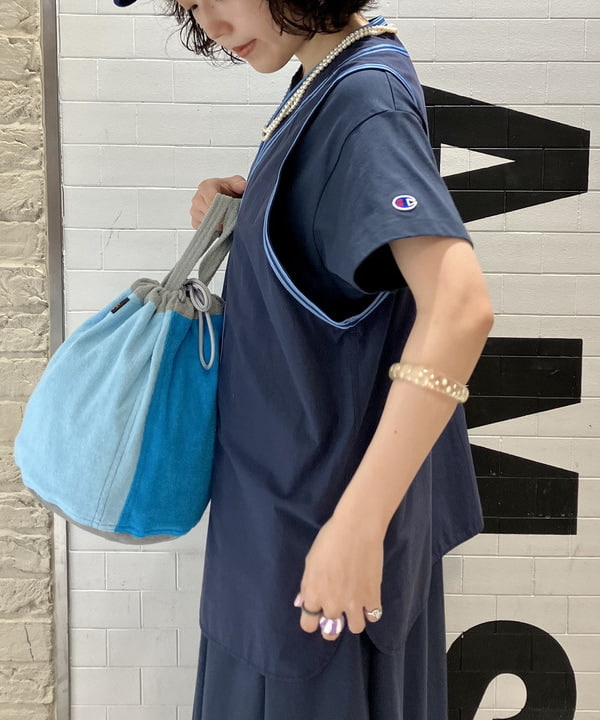 小原 もこさんの「BEAMS WOMEN｜BEAMS BOY / 樹脂 パール ロング ネックレス」を使ったコーディネート