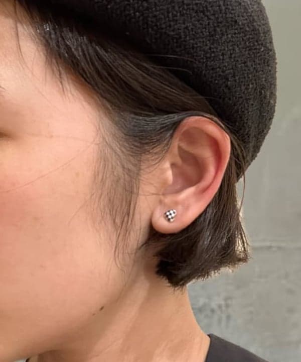 葵さんの「BEAMS WOMEN｜プチ ピアス セット 8P」を使ったコーディネート