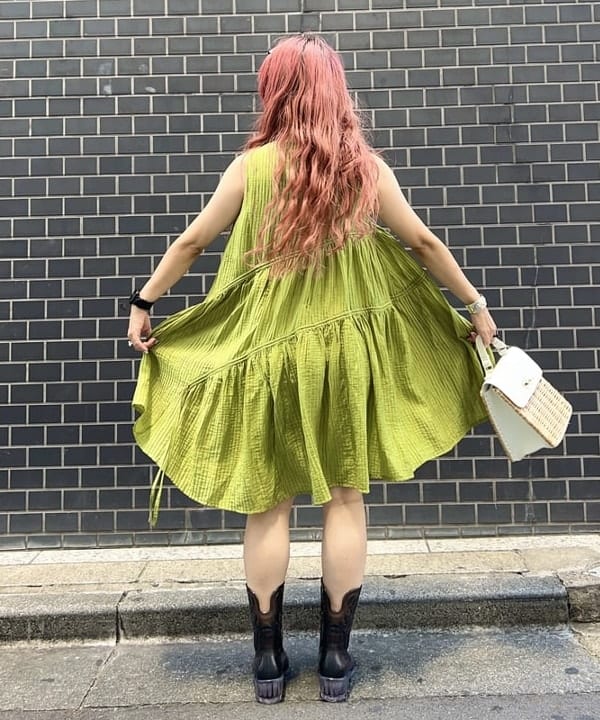 オカベ　アヤカさんの「BEAMS WOMEN｜」を使ったコーディネート