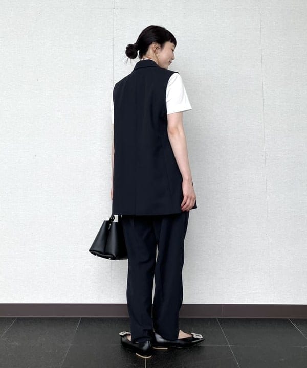 Ichika Hondaさんの「BEAMS WOMEN｜PIPPICHIC / ANNA V JEWERLY ビジュー パンプス」を使ったコーディネート