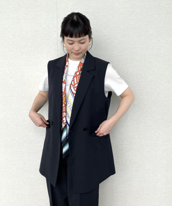 Ichika Hondaさんの「BEAMS WOMEN｜PIPPICHIC / ANNA V JEWERLY ビジュー パンプス」を使ったコーディネート