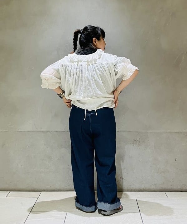 佐藤 歩さんの「BEAMS WOMEN｜」を使ったコーディネート