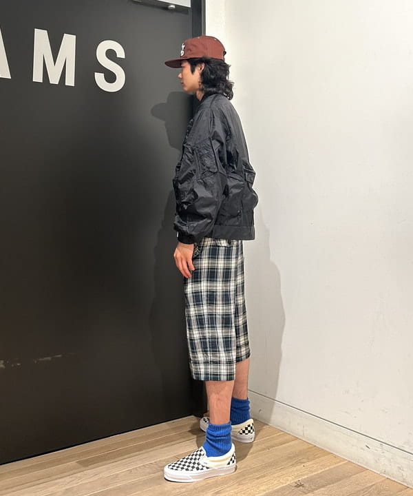 佐藤 大斗さんの「BEAMS WOMEN｜VANS / SLIP-ON REISSUE 98 LX CHECKERBOARD BLACK/OFF WHITE」を使ったコーディネート