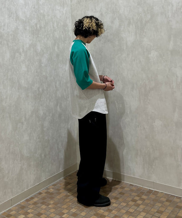 菊田 悠さんの「BEAMS WOMEN｜BEAMS / テック カーゴパンツ」を使ったコーディネート