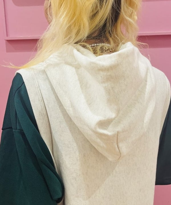 ひるてぃさんの「BEAMS WOMEN｜樹脂パール ロングネックレス」を使ったコーディネート