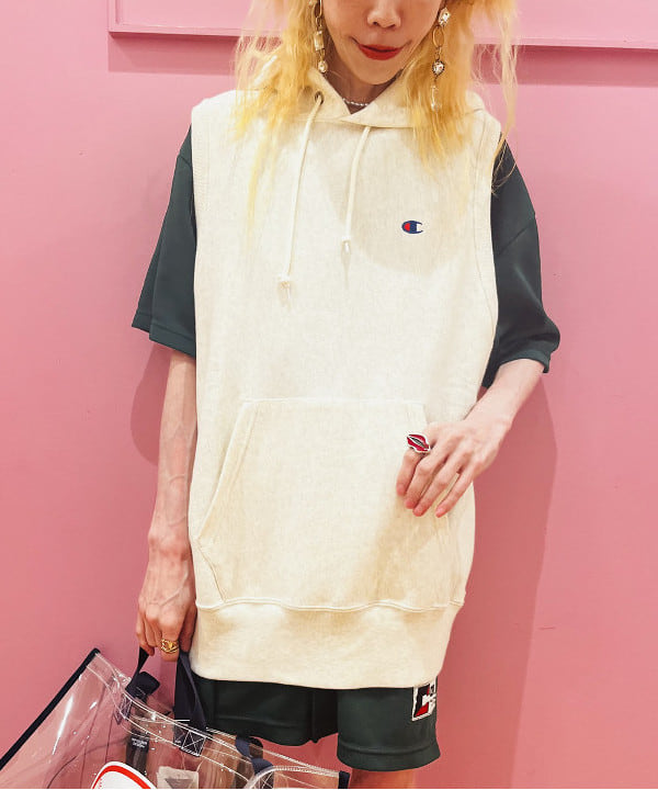 ひるてぃさんの「BEAMS WOMEN｜樹脂パール ロングネックレス」を使ったコーディネート