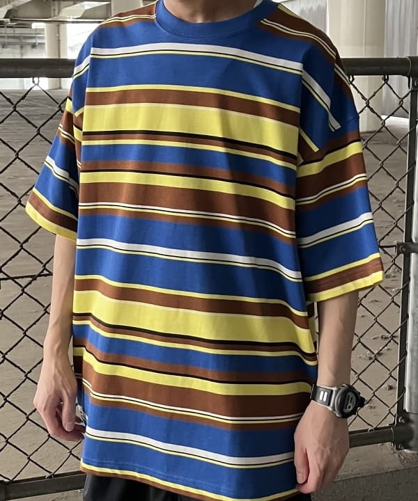 ホサカさんの「BEAMS WOMEN｜BEAMS / マルチボーダー Tシャツ」を使ったコーディネート